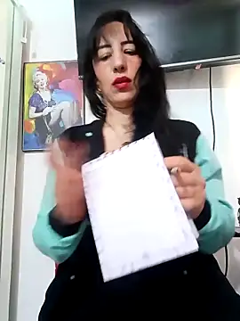 christine-x online show from 18, 4, 2026