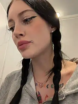 Melissa crazy online show from 7, 5, 2026