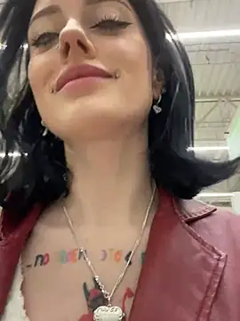 Melissa crazy online show from 25, 1, 2025