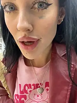 Melissa crazy online show from 18, 3, 2025