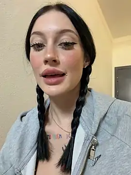 Melissa crazy online show from 4, 6, 2026