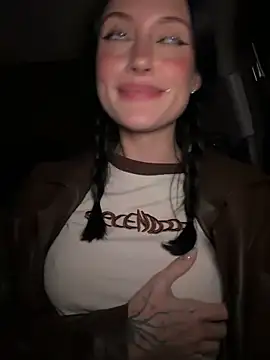 Melissa crazy online show from 18, 4, 2026