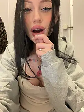Snapshot of Melissa_crazy chatting on 8, 7, 2026 Melissa crazy online show from 8, 7, 2026