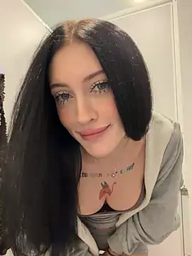 Snapshot of Melissa_crazy chatting on 7, 7, 2026 Melissa crazy online show from 7, 7, 2026