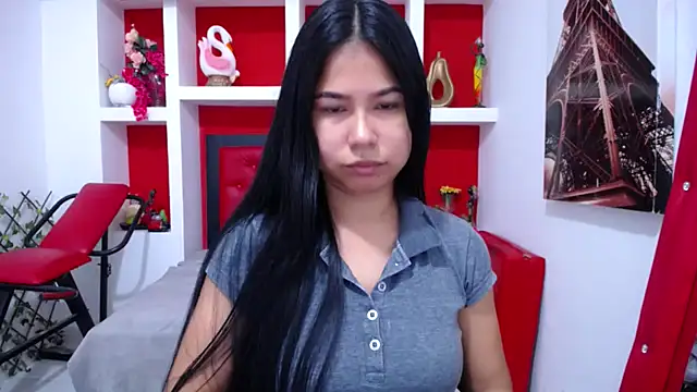 Letty Plugxo online show from 1, 10, 2025