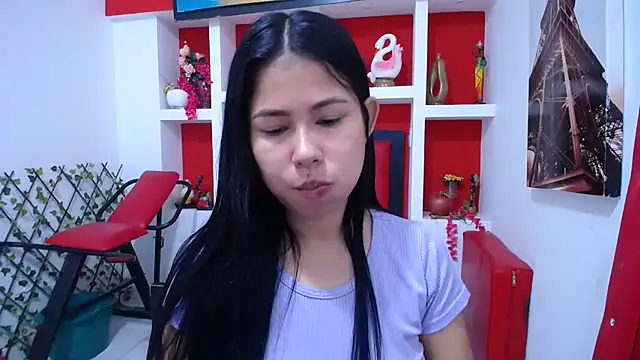 Letty Plugxo online show from 13, 11, 2025