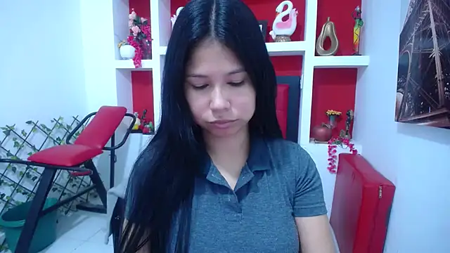 Letty Plugxo online show from 16, 10, 2025