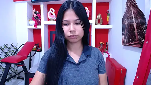 Letty Plugxo online show from 6, 10, 2025