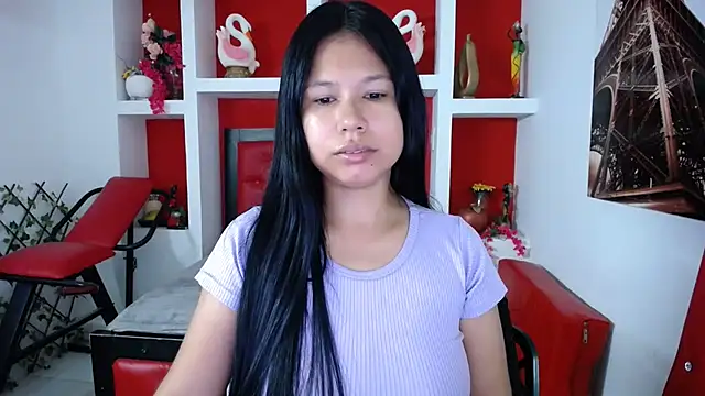 Letty Plugxo online show from 24, 9, 2025