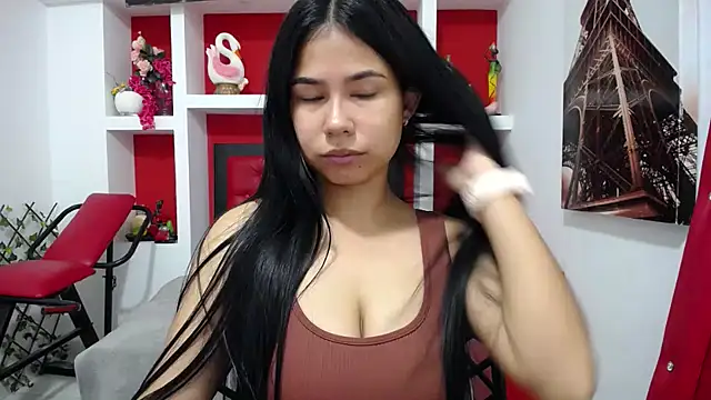 Letty Plugxo online show from 30, 9, 2025