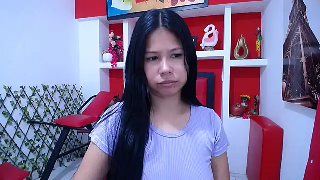 Letty Plugxo online show from 15, 12, 2025