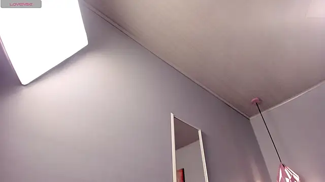 ScarletGV online show from 15, 3, 2025