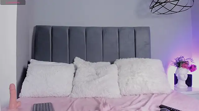 ScarletGV online show from 12, 11, 2025