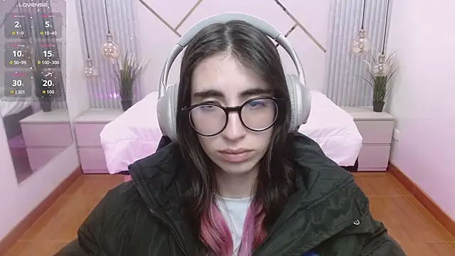 Snapshot of LenaRoses chatting on 29, 9, 2025 LenaRoses online show from 29, 9, 2025