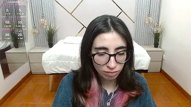 Snapshot of LenaRoses chatting on 19, 9, 2025 LenaRoses online show from 19, 9, 2025