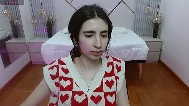 Snapshot of LenaRoses chatting on 26, 9, 2025 LenaRoses online show from 26, 9, 2025