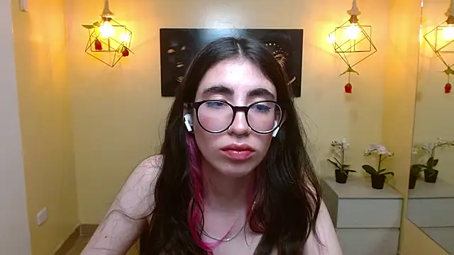 Snapshot of LenaRoses chatting on 2, 3, 2025 LenaRoses online show from 2, 3, 2025