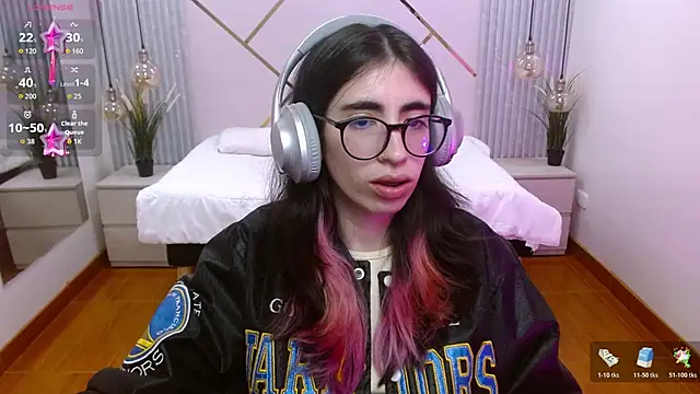 Snapshot of LenaRoses chatting on 10, 11, 2025 LenaRoses online show from 10, 11, 2025