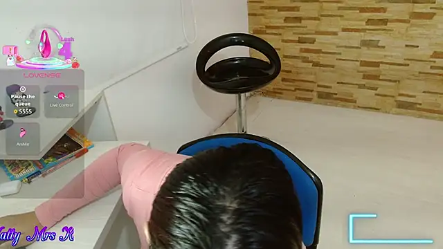 Snapshot of mrskatty chatting on 19, 10, 2025 mrskatty online show from 19, 10, 2025