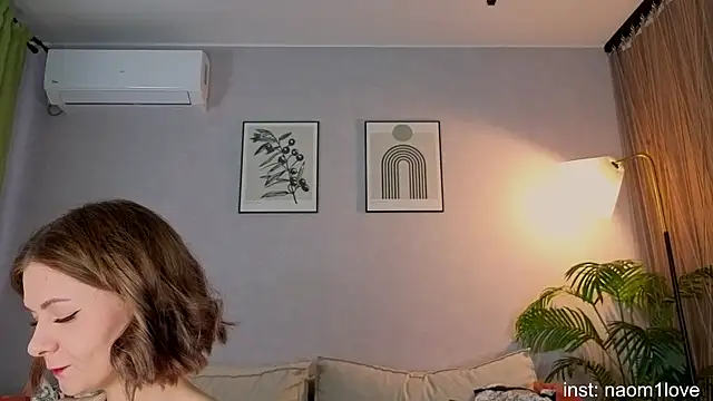 Naomi Girly online show from 13, 6, 2026