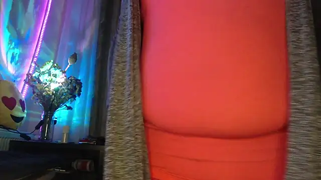 amorelara online show from 18, 7, 2026
