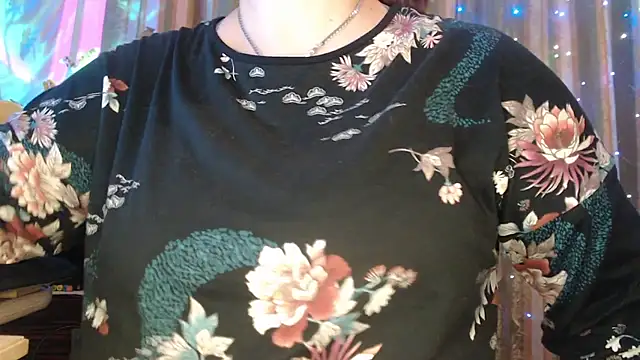 amorelara online show from 22, 7, 2026