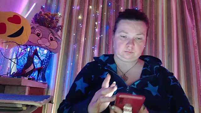 amorelara online show from 29, 4, 2026