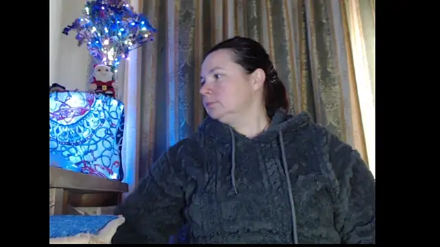 amorelara online show from 13, 10, 2025