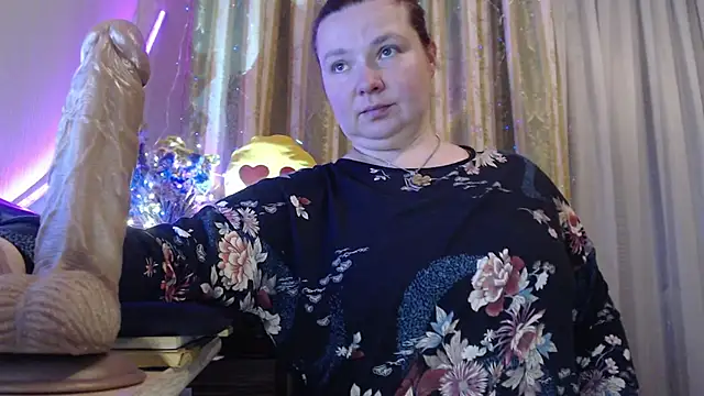amorelara online show from 30, 5, 2026