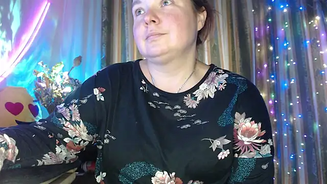 amorelara online show from 13, 7, 2026