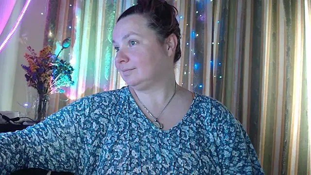 amorelara online show from 4, 6, 2026