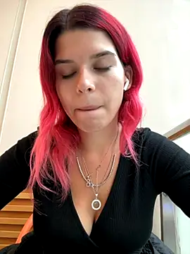 RiriRoseey online show from 7, 10, 2025