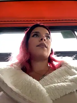 RiriRoseey online show from 18, 11, 2025