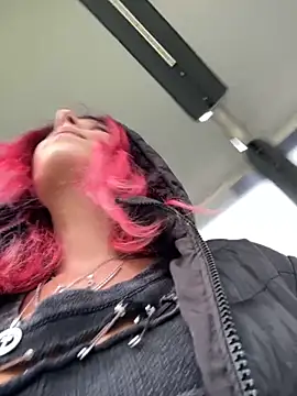 RiriRoseey online show from 14, 11, 2025