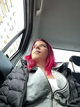 RiriRoseey online show from 1, 2, 2026