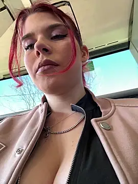 RiriRoseey online show from 10, 3, 2026