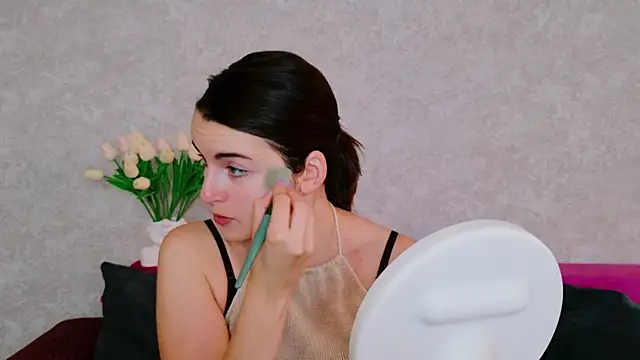 Miss Arwen online show from 19, 9, 2025