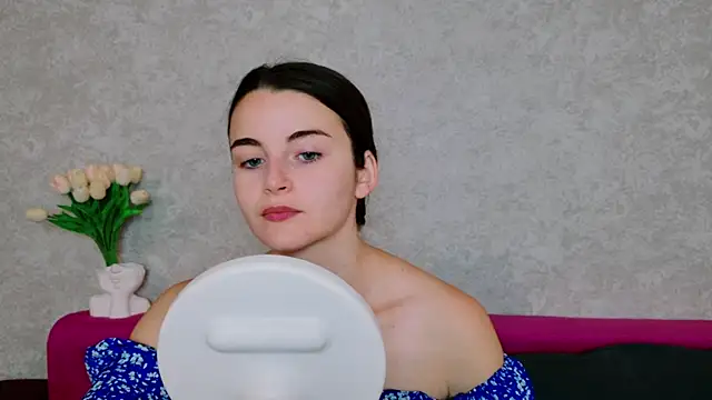 Miss Arwen online show from 23, 9, 2025