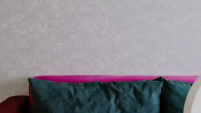 Miss Arwen online show from 5, 12, 2025