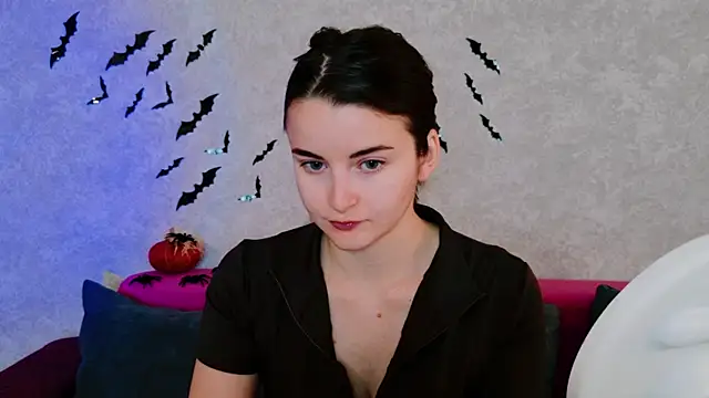 Miss Arwen online show from 13, 10, 2025