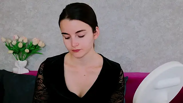 Miss Arwen online show from 29, 9, 2025