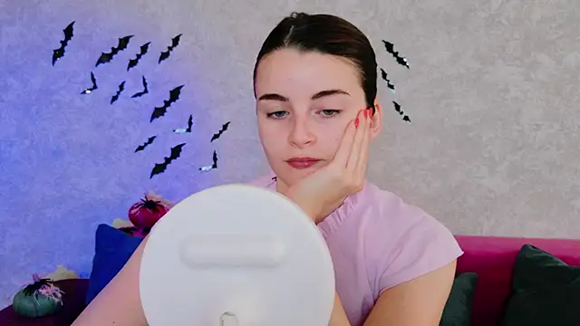 Miss Arwen online show from 14, 10, 2025