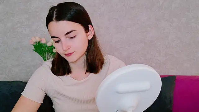 Miss Arwen online show from 17, 9, 2025