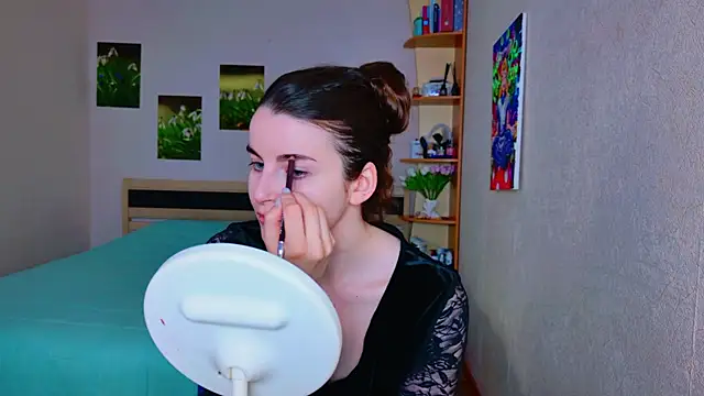 Miss Arwen online show from 11, 3, 2025