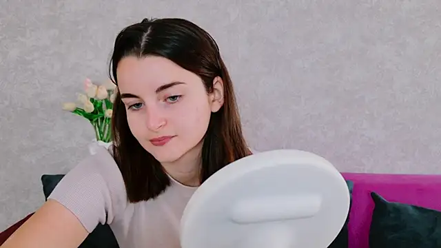 Miss Arwen online show from 18, 9, 2025