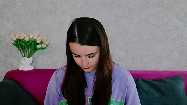 Miss Arwen online show from 9, 9, 2025