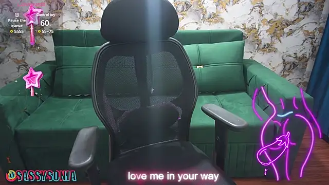 Snapshot of sassysonia chatting on 6, 3, 2025 sassysonia online show from 6, 3, 2025