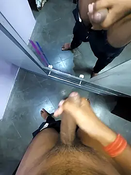 studboy1111 online show from 8, 11, 2025