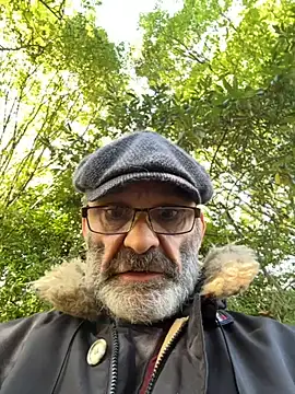 Shyboy817 online show from 28, 10, 2025