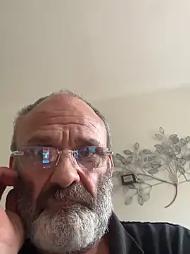 Shyboy817 online show from 4, 11, 2025